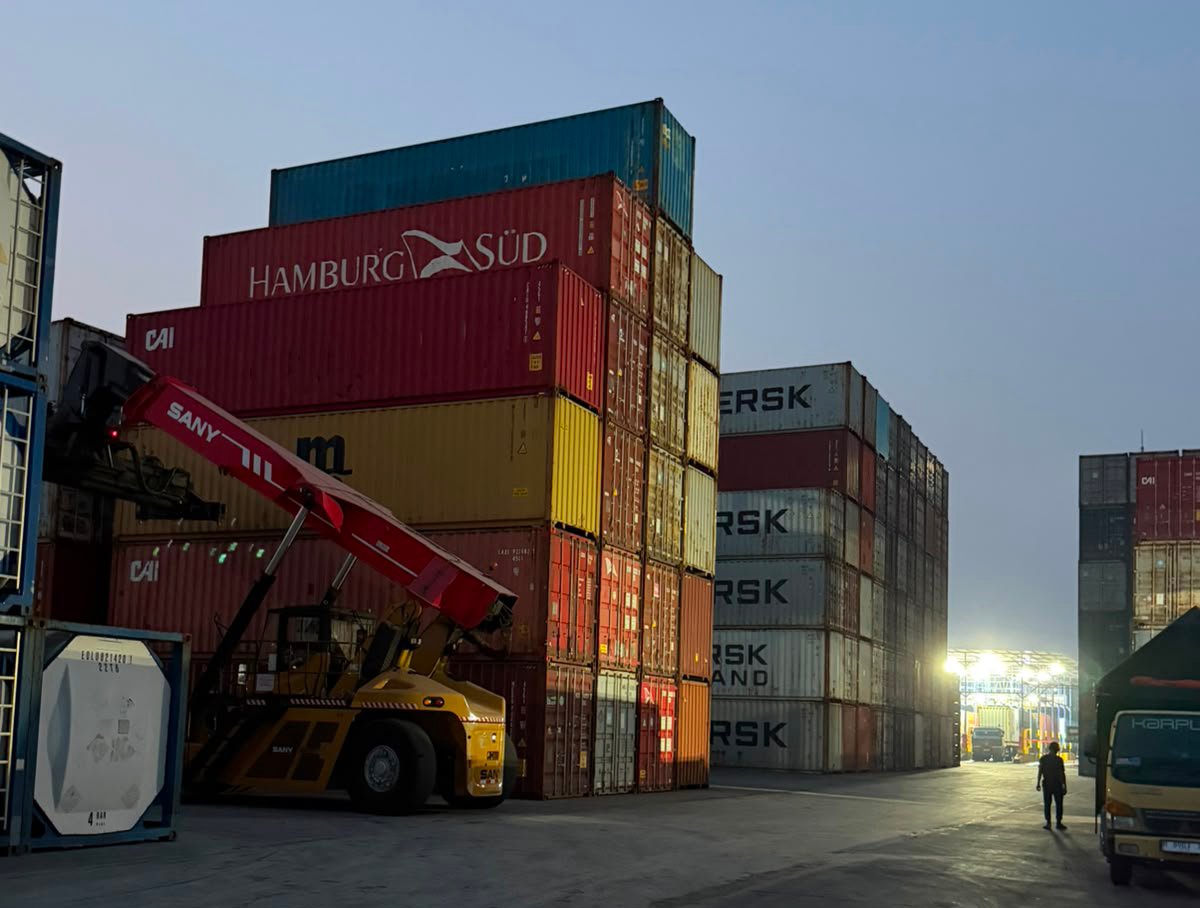 Banner Global Trade